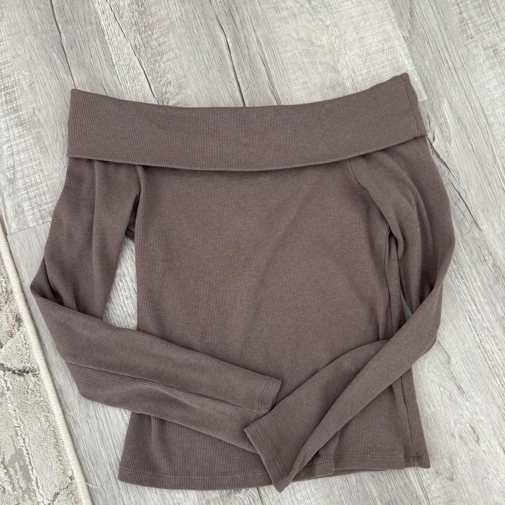 Gap Off-Shoulder Knit Top